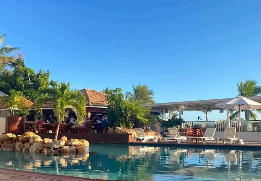 Sapphire Beach Club Resort Cupecoy  Exterior foto